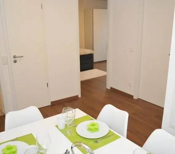 Wg In Der World Of Living * Regensburg